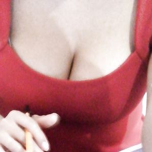 Slutty boobs - hidden camera