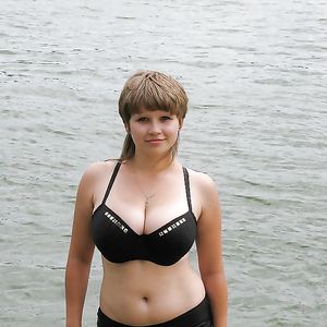 Busty Russian Woman 2398 - big boobs