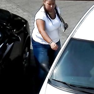 candid busty bbw wife in white top - voyeur