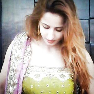 busty indian wife - amateur