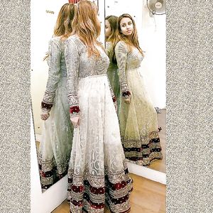 busty indian wife - amateur