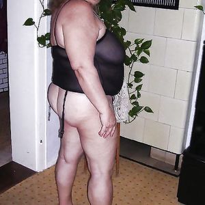 Grab a granny 221 - bbw