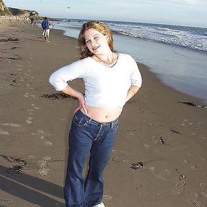 Plump Amateur I Found at Beach has Nice Tits and Big ass