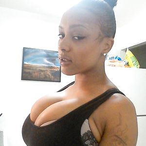 big beautiful tits of IG