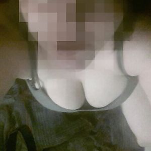 big tit sister nudes stolen from laptop(comment what you think)