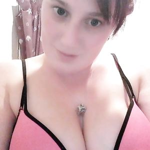 Kik and expose big tit milf tori