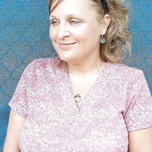 Busty Mature Lori Posing for Me