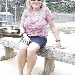 Busty Mature Lori Posing for Me