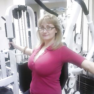 Busty Russian Woman 2270