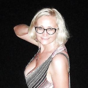 Busty Russian Woman 2270