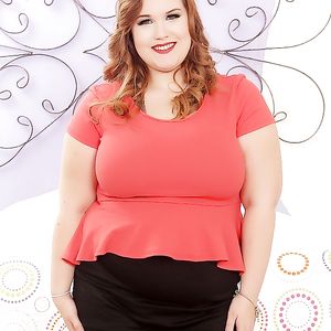 Big titted chubby Busty Emma looks hottt!!