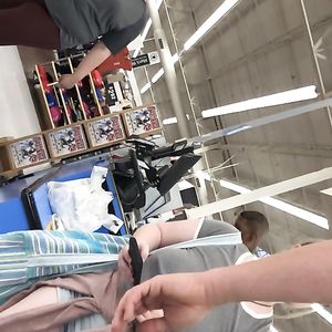 Big tits - candid boobs