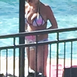 Big Tits Candid - juggs