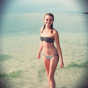 Sexxy Girls With Big Tits - clothes