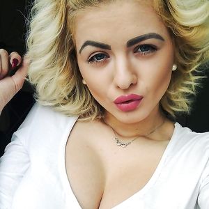 Blonde Big Tits - blonde