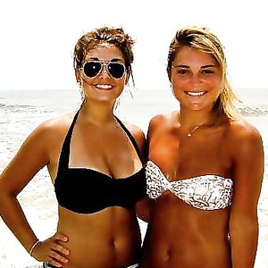 Country girl Brittany and her nice tits - brunette