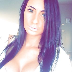 salope facebook chaude - big boobs