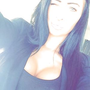 salope facebook chaude - big boobs