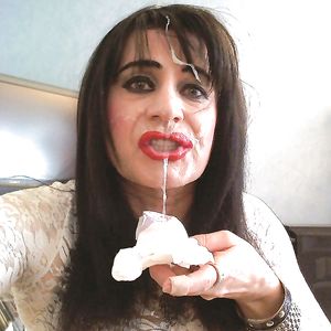 ejac faciale - milf