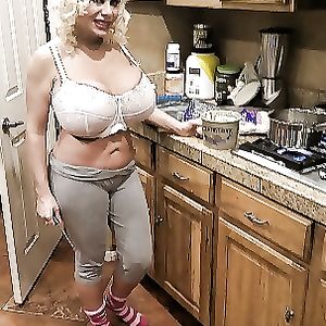 Claudia Marie - Day in the life of a Huge Boob Star Vol 2 - milf