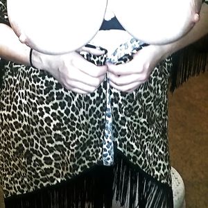 Sexy Brunette Huge Boobs and Sweet Pussy - amateur