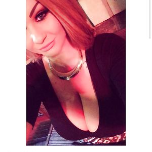 Busty Instagram Girl abbeyyjonesxx - cumshot