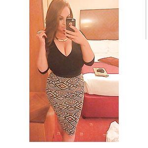 Busty Instagram Girl abbeyyjonesxx - cumshot