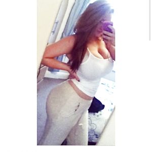 Busty Instagram Girl abbeyyjonesxx - cumshot