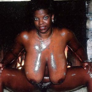 Hot ebony mature 3 - big boobs