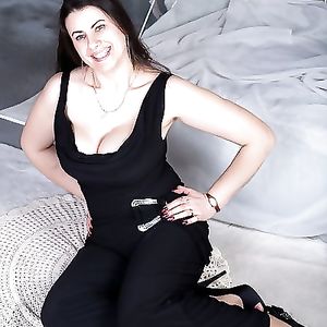 Busty Russian Woman 2286 - big boobs