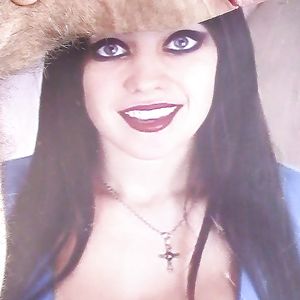 Hannah Mynx cockwhoreship - handjob