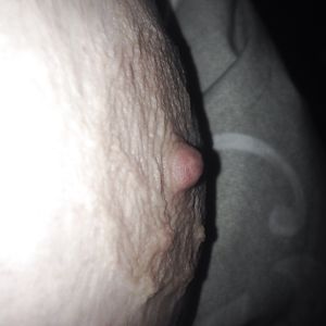 Hard nipples - amateur