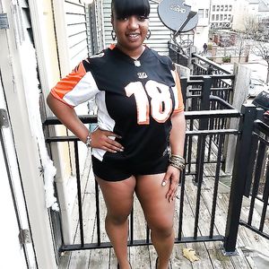 WOW !!! - black and ebony