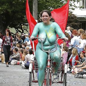 Webtastic Special: The fun, the giant and the other - Vol.35 - bbw