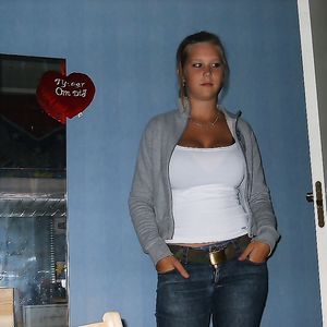 Fanny Modin - blonde