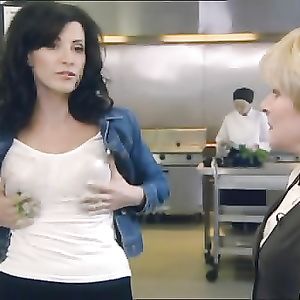 Ronni Ancona (Brit actress) - milf