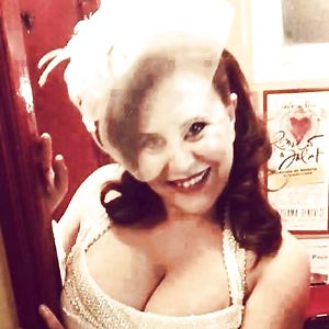 Daniela Terranti attrice tettona - big boobs