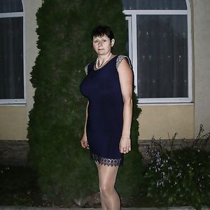 Busty Russian Woman 2299 - big boobs