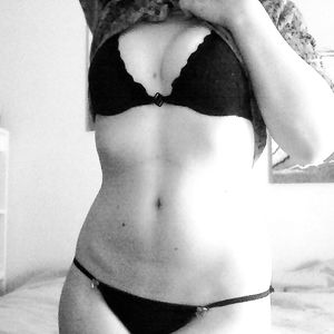 Lots of Random Fuck me pictures and Selfies - big boobs