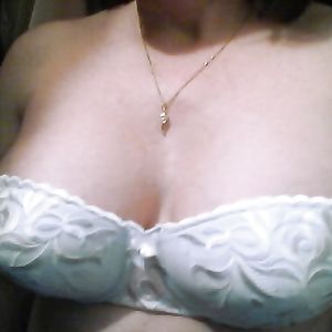 38 D boobs - amateur