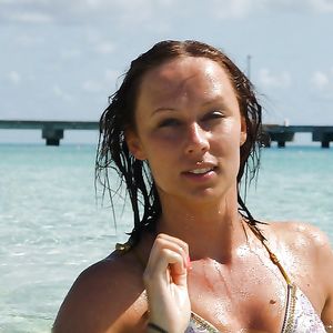 sluts for comments 4 - big boobs