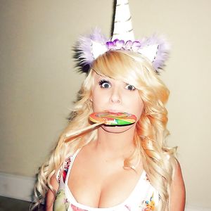 Youtube Girl Tabs24x7official aka Tabby Ridiman - amateur