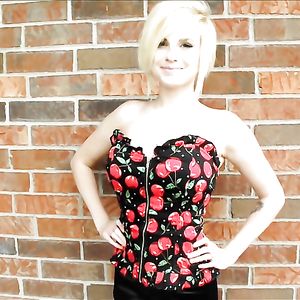 Youtube Girl Tabs24x7official aka Tabby Ridiman - amateur