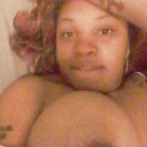 Areola King - black and ebony