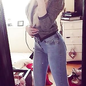 Blonde uk slut Ellie - amateur