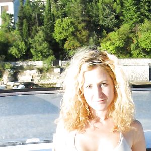 Amateur Facebook Girl - amateur