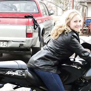 Amateur Facebook Girl - amateur