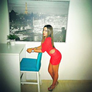 Amateur Facebook Girl - amateur