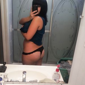 Curvy Latina - latin