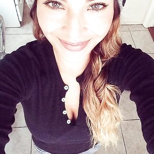 More Sexy Amateur Bitches (Selfies, Big Boobs, Posing) - non-porn